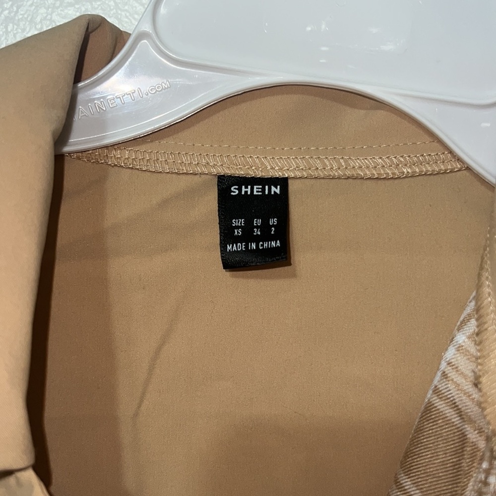 Cropped Split shacket - Picture 2 of 3